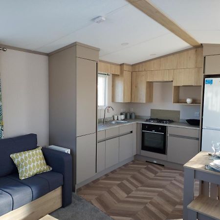 Hoburne Bashley Self-Catering Holiday Home Нью-Мілтон Екстер'єр фото