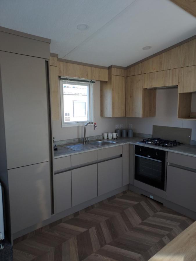Hoburne Bashley Self-Catering Holiday Home Нью-Мілтон Екстер'єр фото